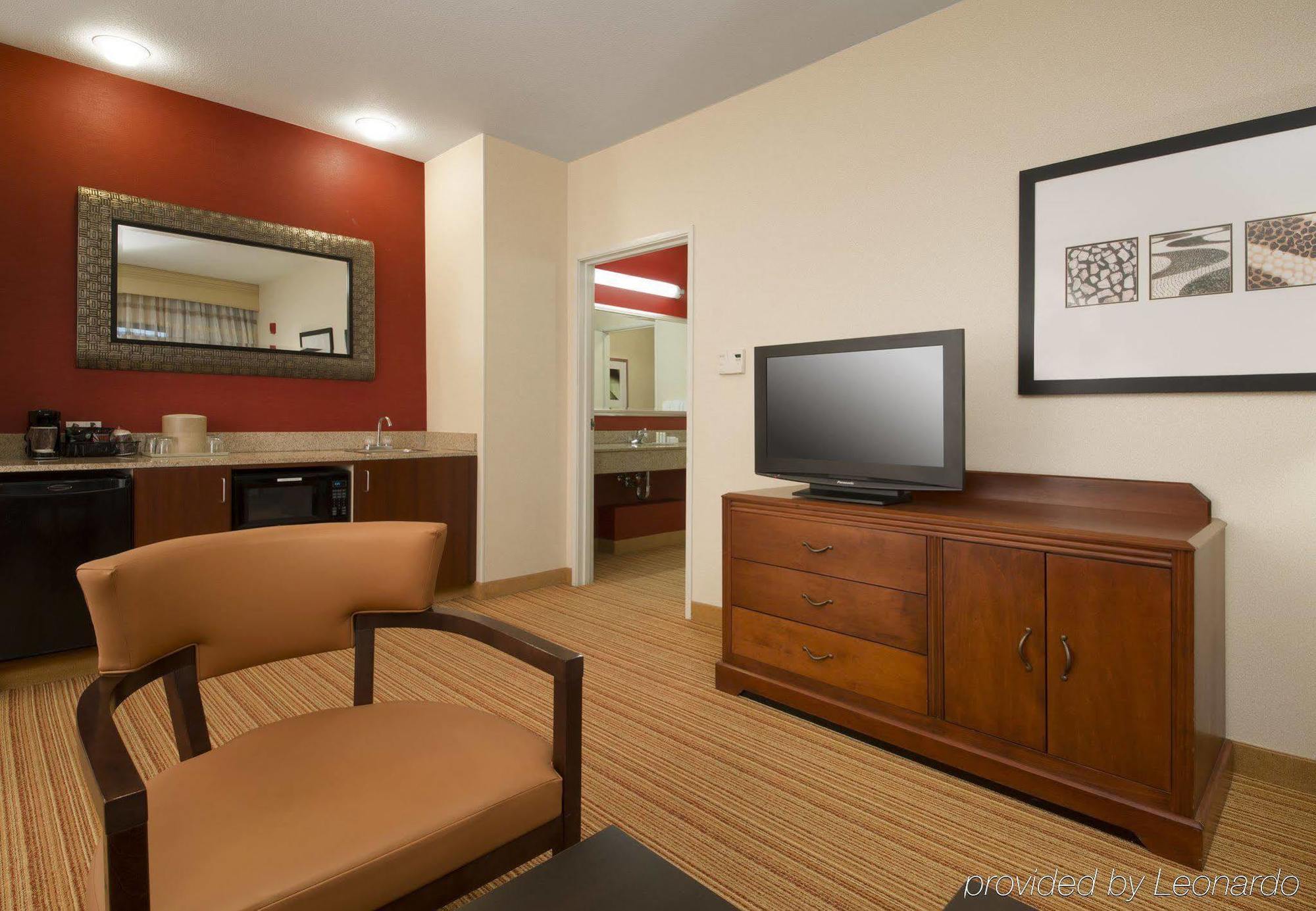 Отель Courtyard By Marriott Sacramento Фолсом Экстерьер фото