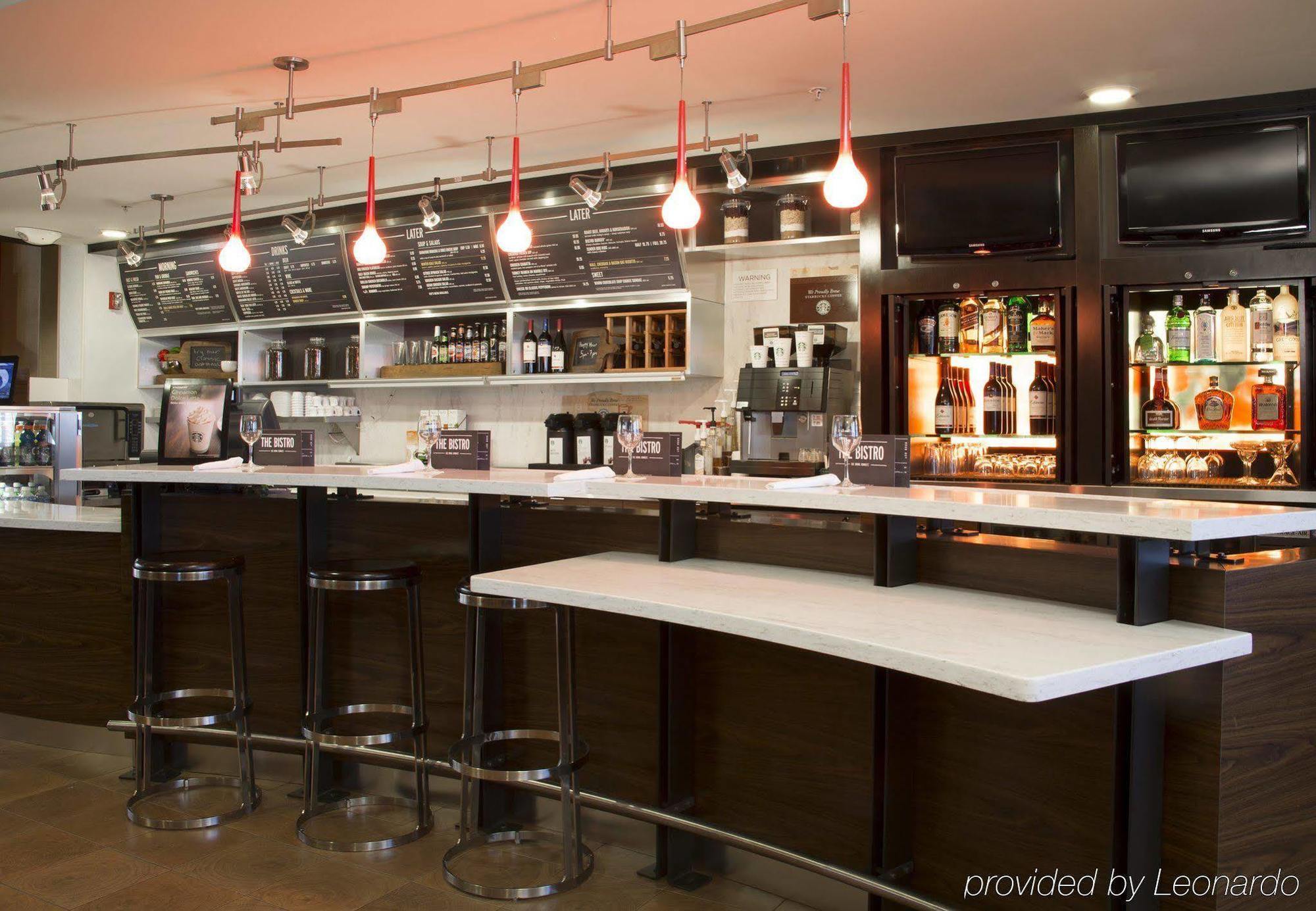 Отель Courtyard By Marriott Sacramento Фолсом Экстерьер фото